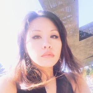 Meet your Posher, Eva